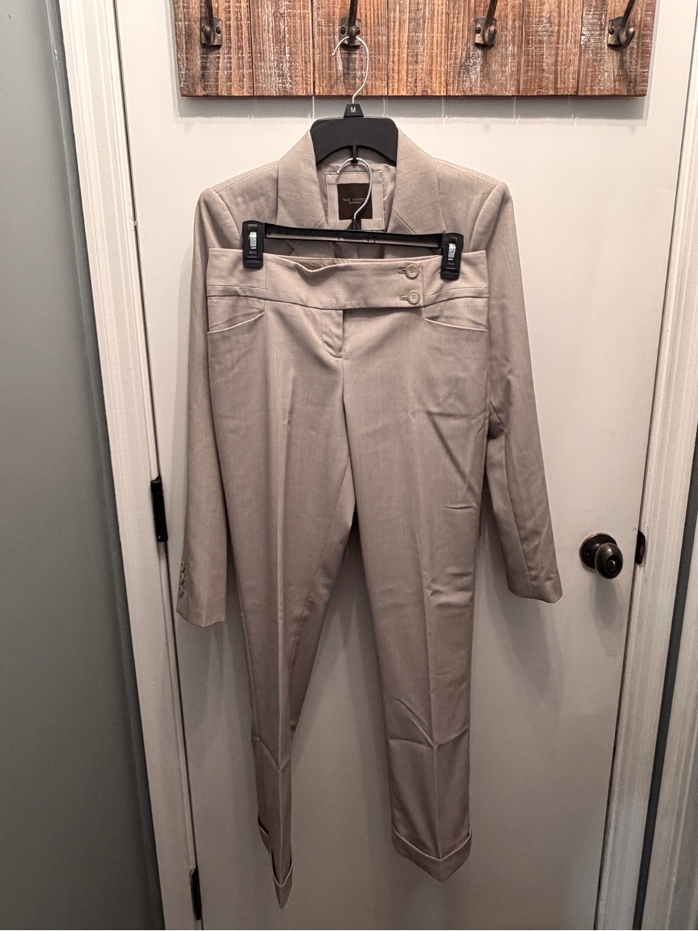 The Limited Beige Women’s Two-Piece Pantsuit